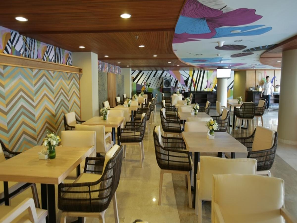 Bedrock Hotel Kuta Kuta Lombok Exterior foto