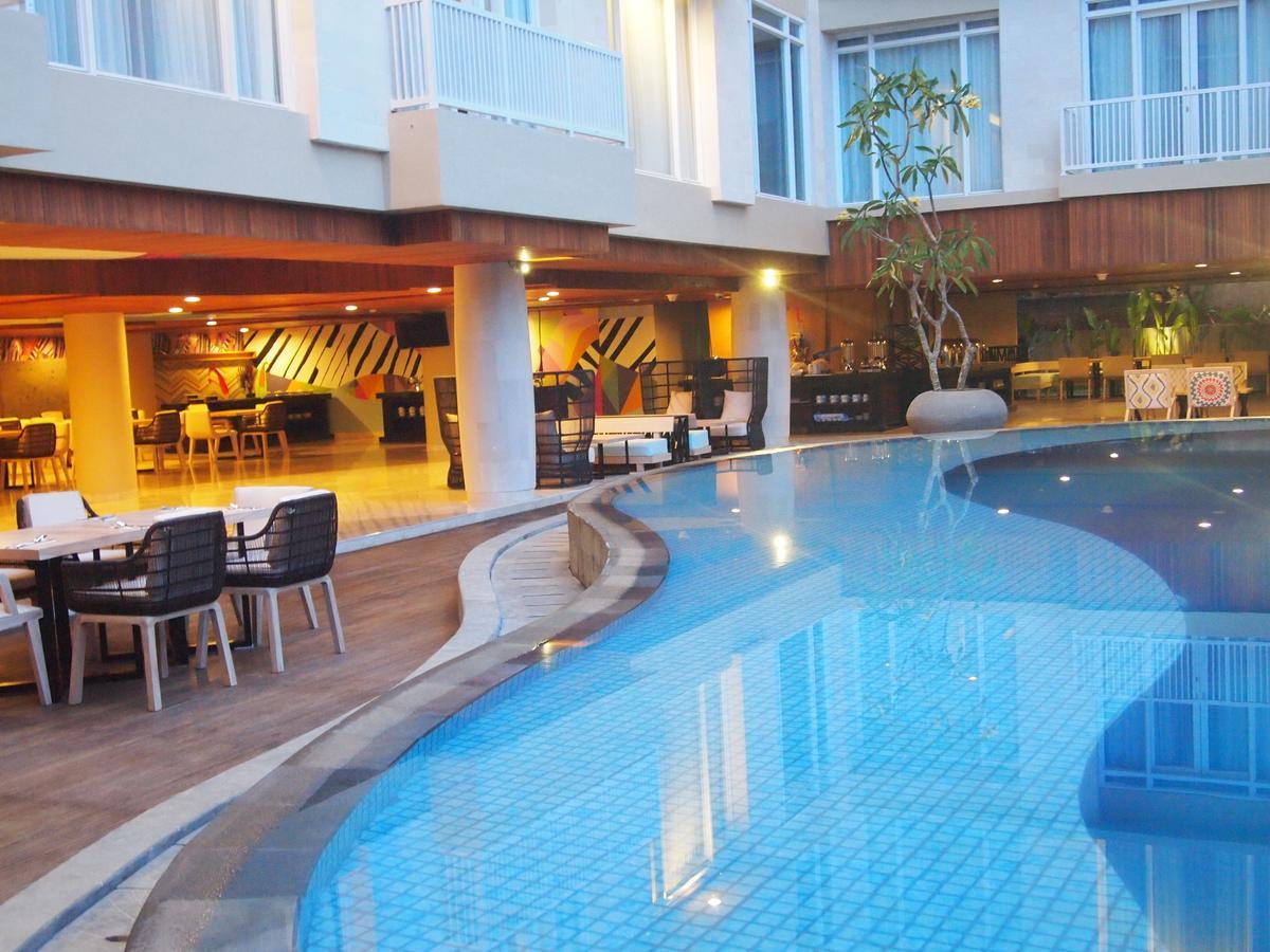 Bedrock Hotel Kuta Kuta Lombok Exterior foto