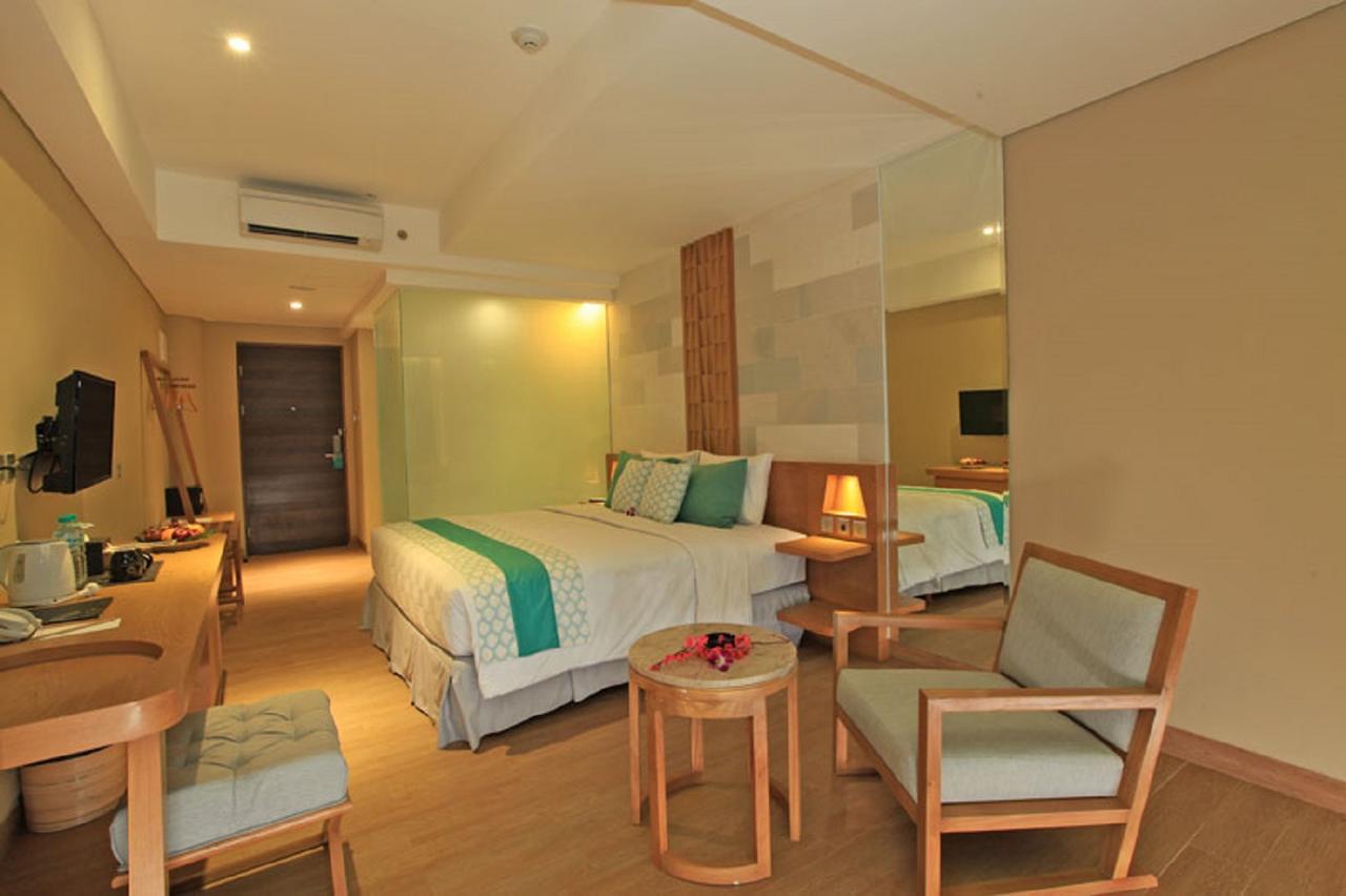 Bedrock Hotel Kuta Kuta Lombok Exterior foto