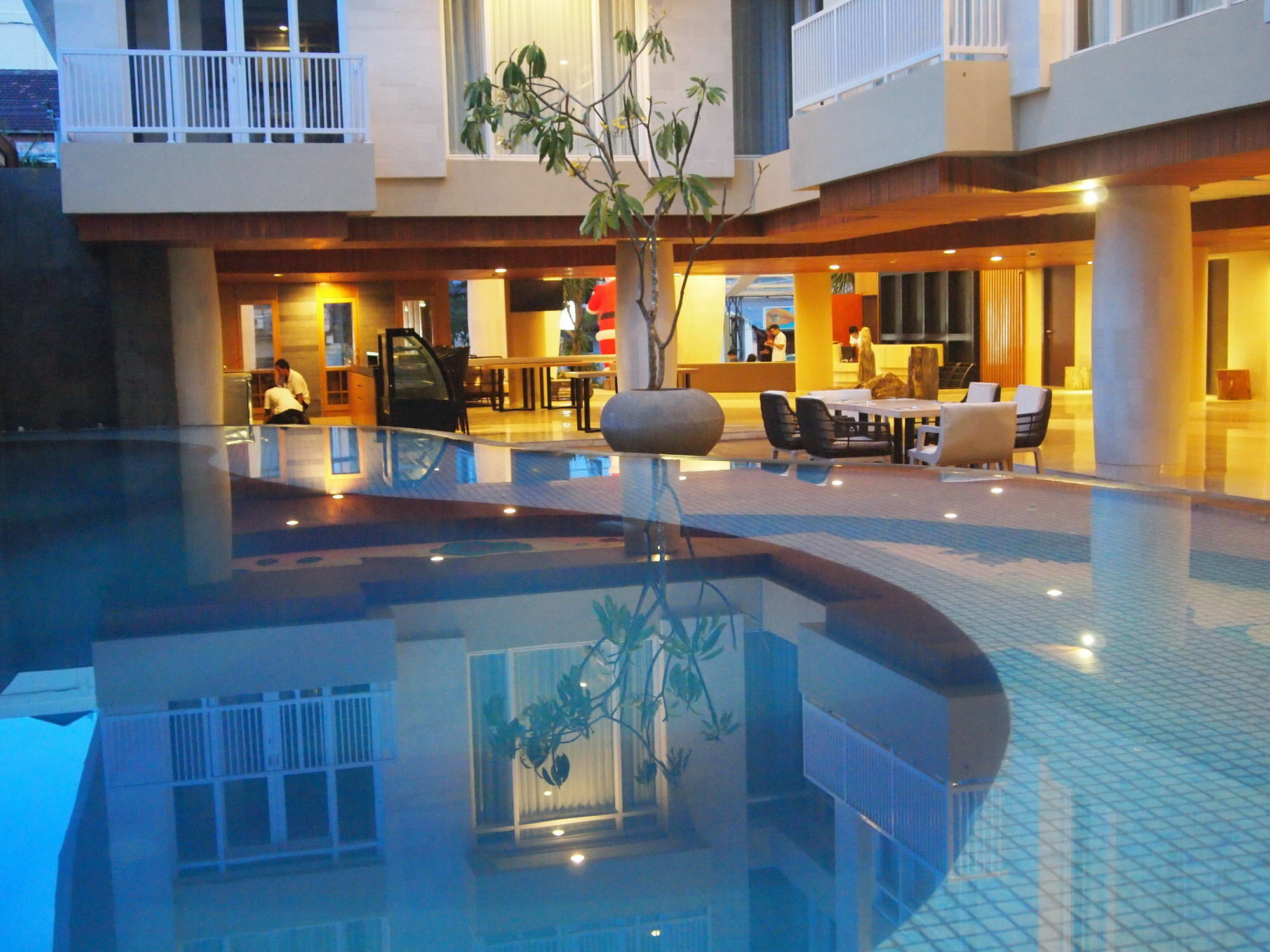 Bedrock Hotel Kuta Kuta Lombok Exterior foto