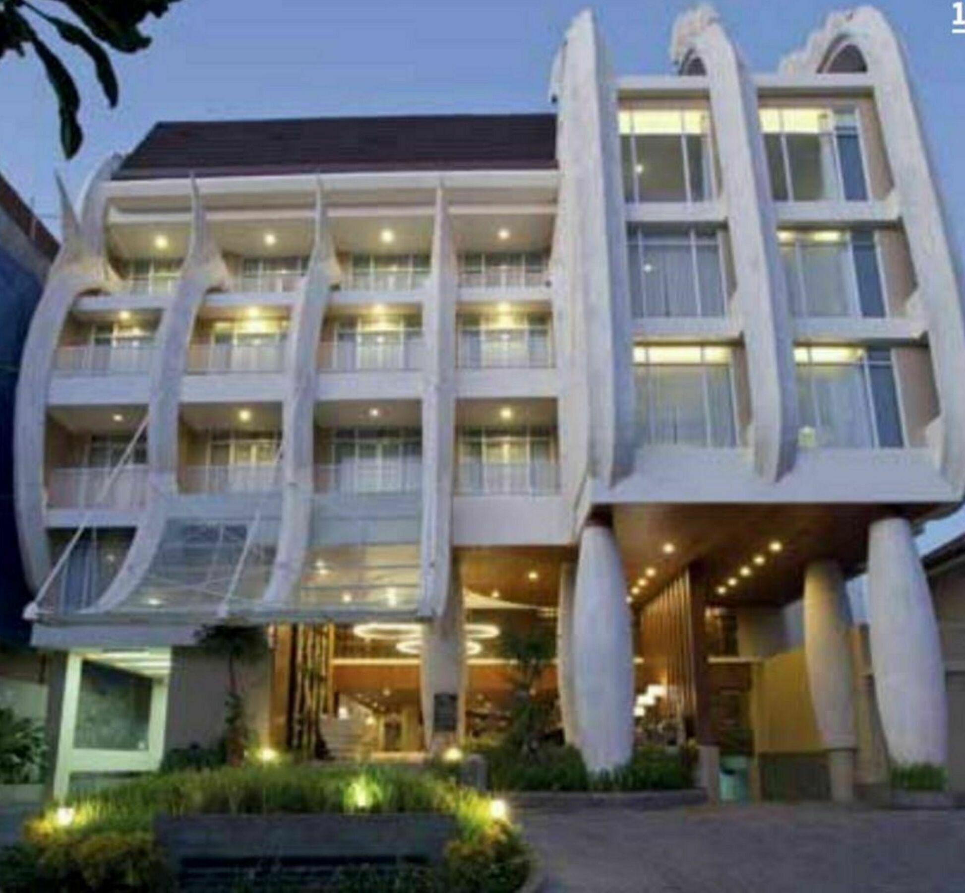 Bedrock Hotel Kuta Kuta Lombok Exterior foto